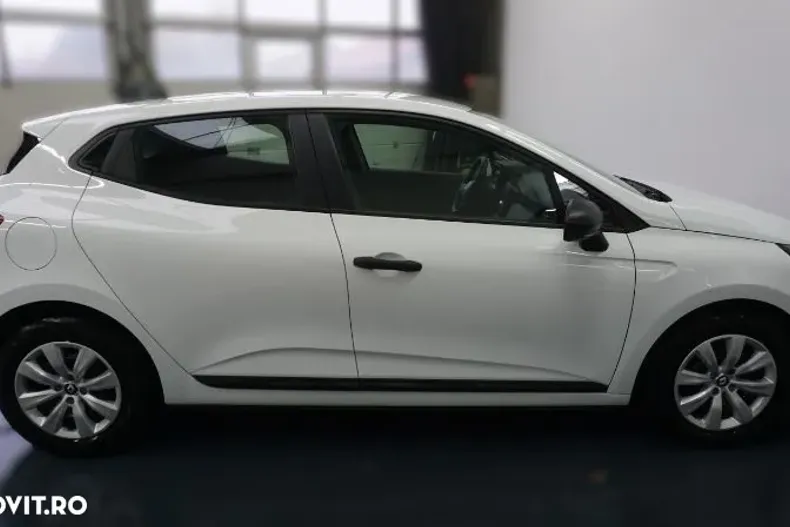 Renault Clio din 2022 cu 3.845 km - oferta REN145512 - foto 4