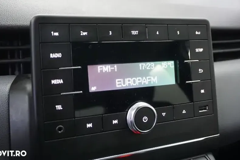 Renault Clio din 2022 cu 3.845 km - oferta REN145512 - foto 15