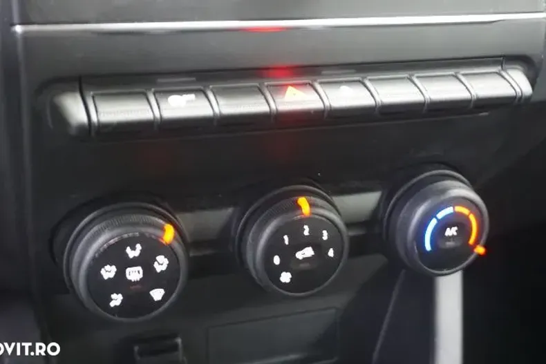 Renault Clio din 2022 cu 3.845 km - oferta REN145512 - foto 18