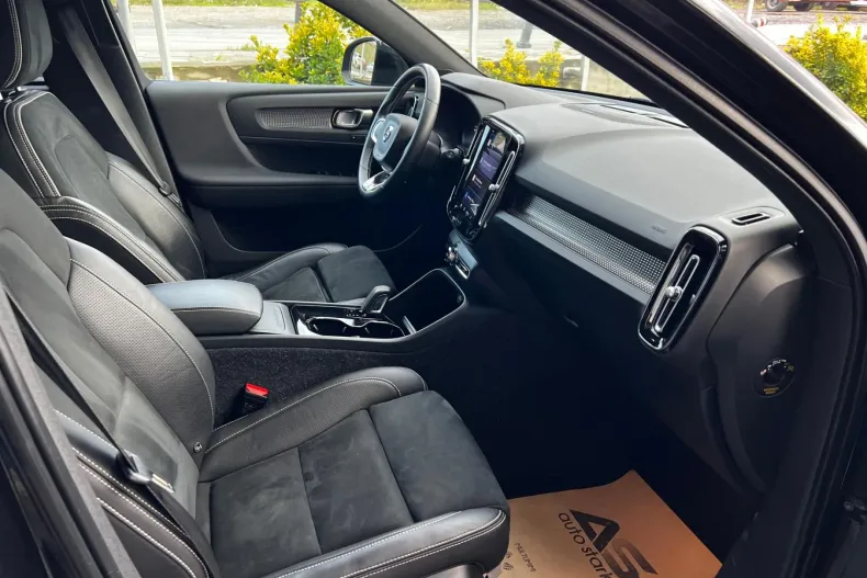 Volvo XC40 din 2021 cu 121.985 km - oferta VOL145514 - foto 6