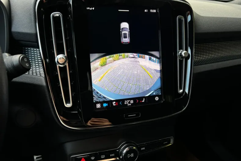 Volvo XC40 din 2021 cu 121.985 km - oferta VOL145514 - foto 26