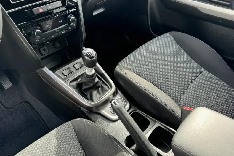 Suzuki Vitara din 2023 cu 26.037 km - oferta SUZ145518 - foto 18