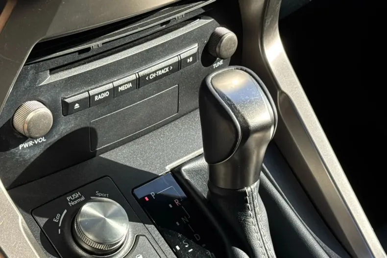 Lexus Seria NX din 2020 cu 107.014 km - oferta LEX145522 - foto 19