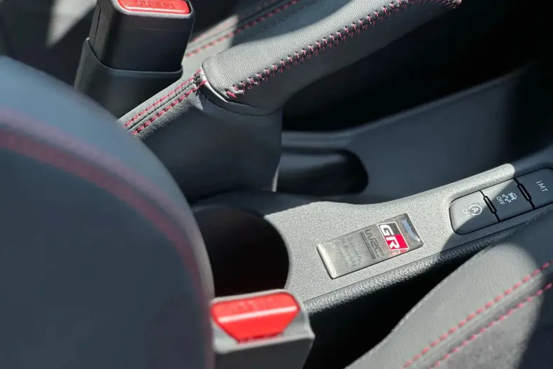 Toyota Yaris din 2023 cu 23.000 km - oferta TOY145528 - foto 21