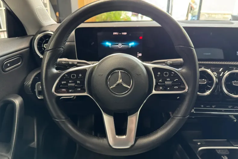 Mercedes-Benz CLA din 2022 cu 12.500 km - oferta MER145539 - foto 12