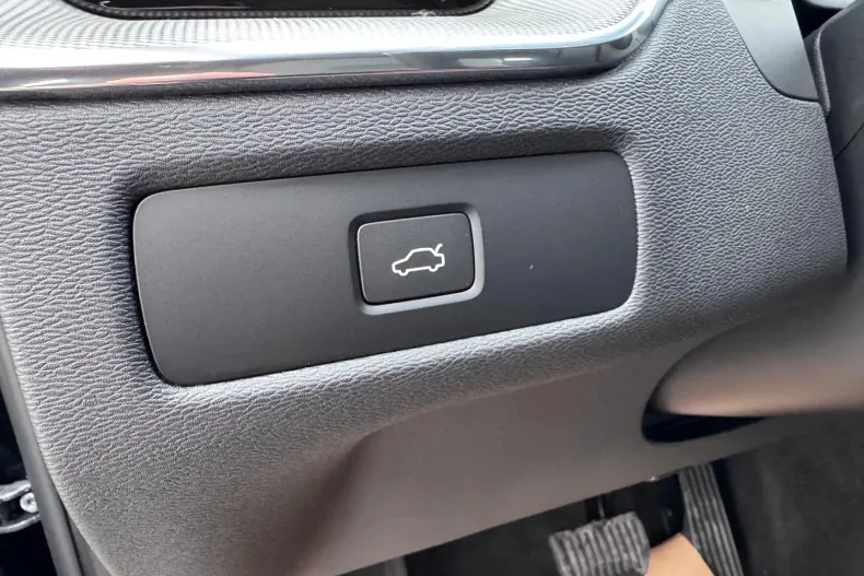 Volvo XC60 din 2023 cu 51.024 km - oferta VOL145543 - foto 33