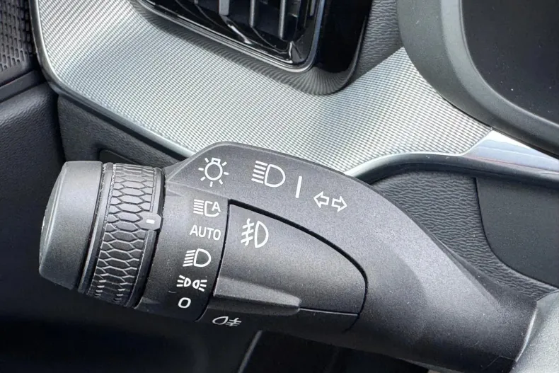 Volvo XC60 din 2023 cu 51.024 km - oferta VOL145543 - foto 37