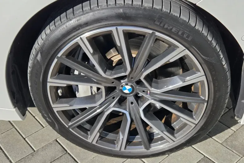 BMW Seria 7 din 2022 cu 31.083 km - oferta BMW145544 - foto 9