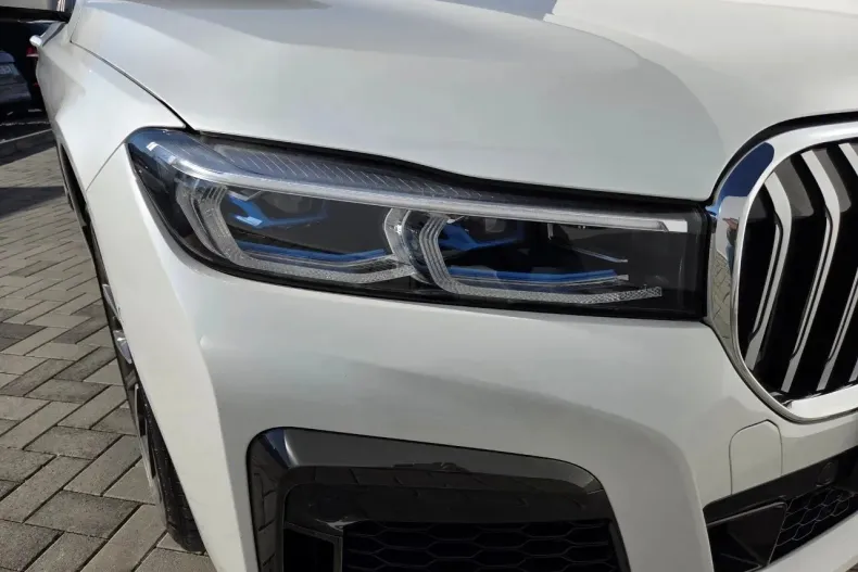 BMW Seria 7 din 2022 cu 31.083 km - oferta BMW145544 - foto 10