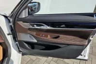 BMW Seria 7 din 2022 cu 31.083 km - oferta BMW145544 - foto 17