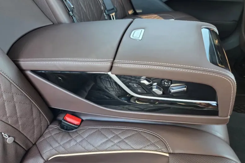 BMW Seria 7 din 2022 cu 31.083 km - oferta BMW145544 - foto 27