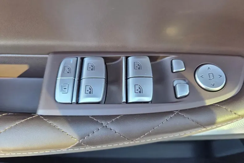 BMW Seria 7 din 2022 cu 31.083 km - oferta BMW145544 - foto 33