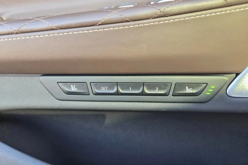 BMW Seria 7 din 2022 cu 31.083 km - oferta BMW145544 - foto 34