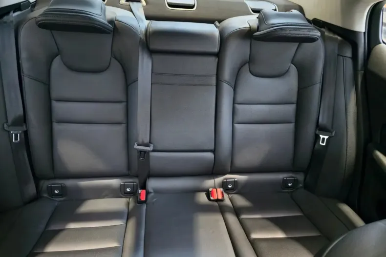 Volvo S60 din 2019 cu 87.506 km - oferta VOL145548 - foto 26