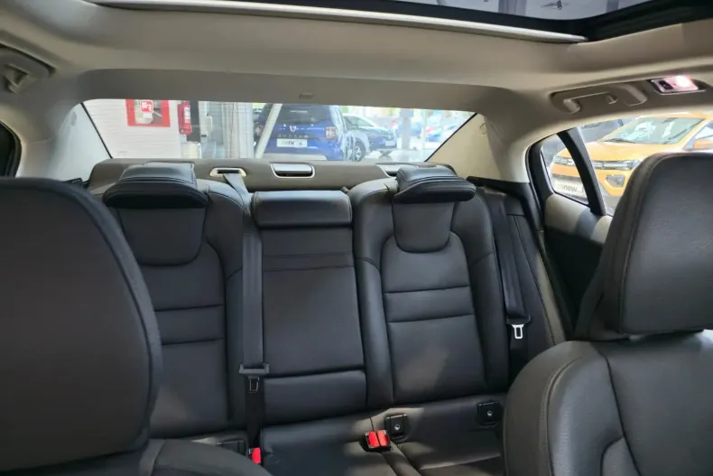 Volvo S60 din 2019 cu 87.506 km - oferta VOL145548 - foto 27