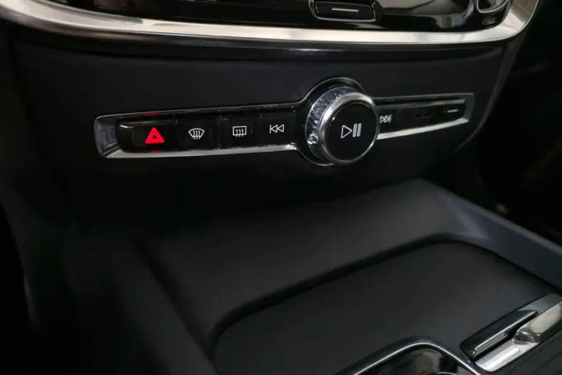 Volvo S60 din 2019 cu 87.506 km - oferta VOL145548 - foto 34