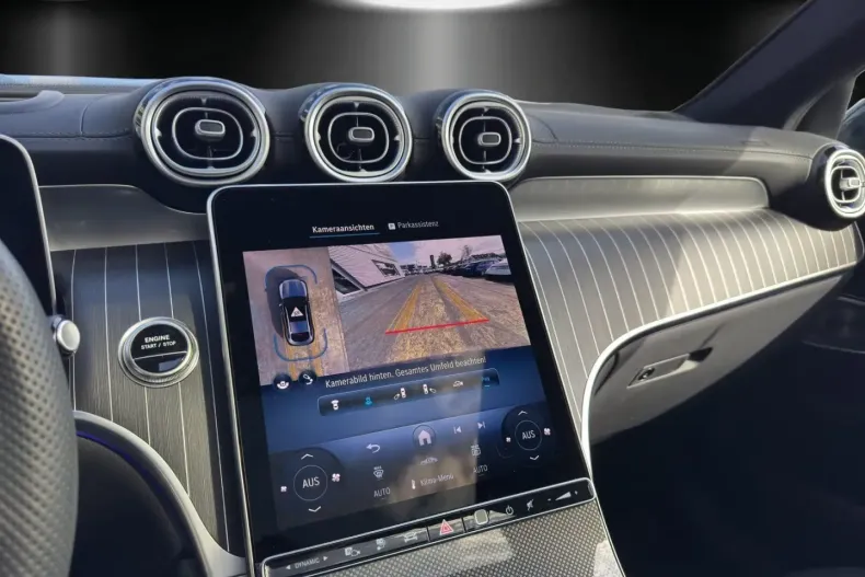 Mercedes-Benz GLC 400 din 2024 cu 13.347 km - oferta MER145553 - foto 10