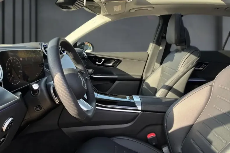 Mercedes-Benz GLC 400 din 2024 cu 8.612 km - oferta MER145556 - foto 8