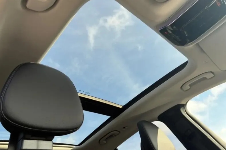 Mercedes-Benz GLC 400 din 2024 cu 8.612 km - oferta MER145556 - foto 18