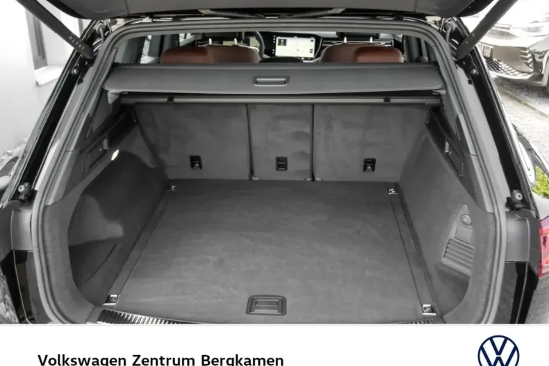 Volkswagen Touareg din 2024 cu 3.743 km - oferta VOL145570 - foto 15