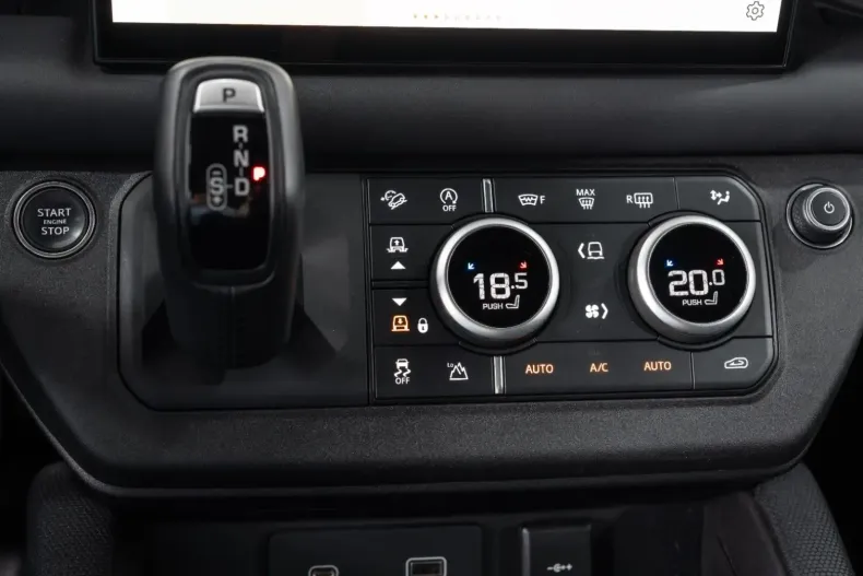 Land Rover Defender din 2022 cu 51.734 km - oferta LAN145572 - foto 23