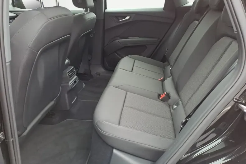 Audi Q4 e-tron din 2023 cu 45.016 km - oferta AUD145575 - foto 9