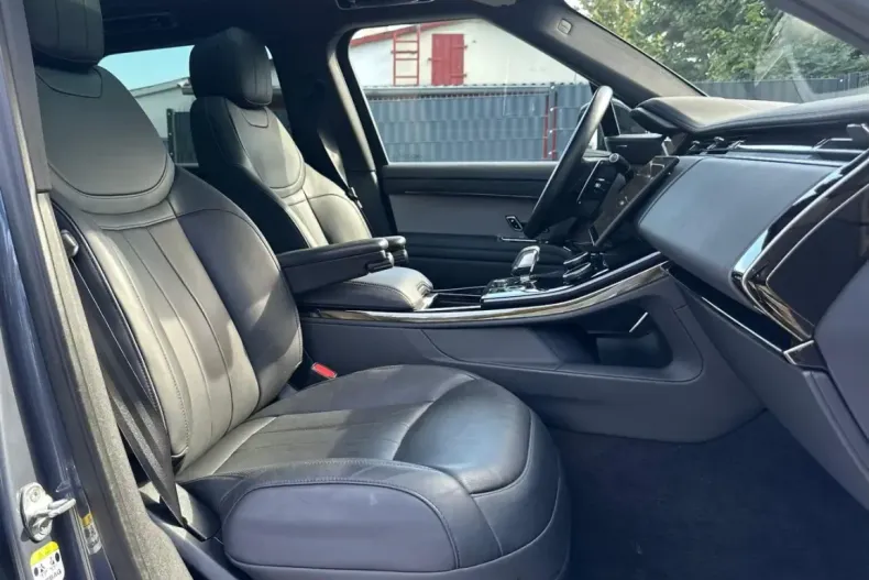 Land Rover Range Rover Sport din 2023 cu 82.760 km - oferta LAN145576 - foto 10