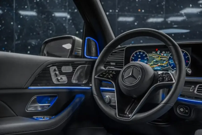 Mercedes-Benz GLS 600 din 2023 cu 2.000 km - oferta MER145577 - foto 37