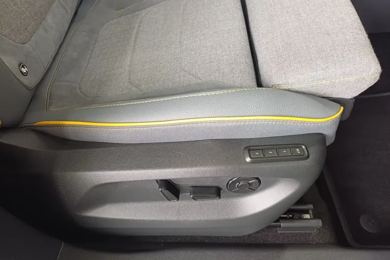 Skoda Kodiaq din 2024 cu 18.803 km - oferta SKO145578 - foto 28