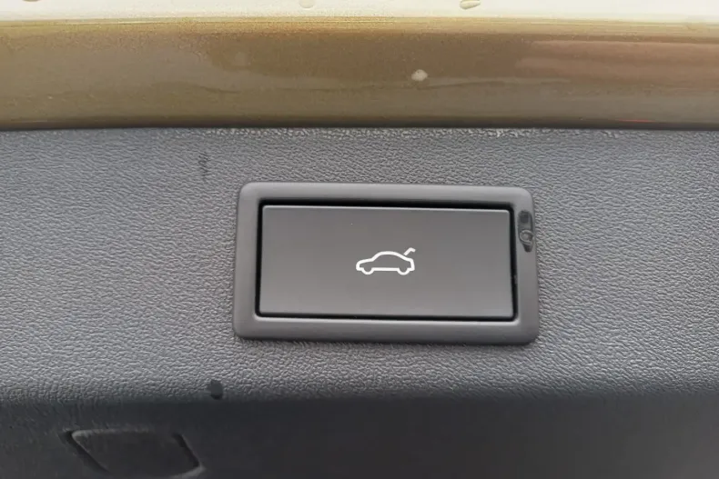 Skoda Kodiaq din 2024 cu 18.803 km - oferta SKO145578 - foto 34