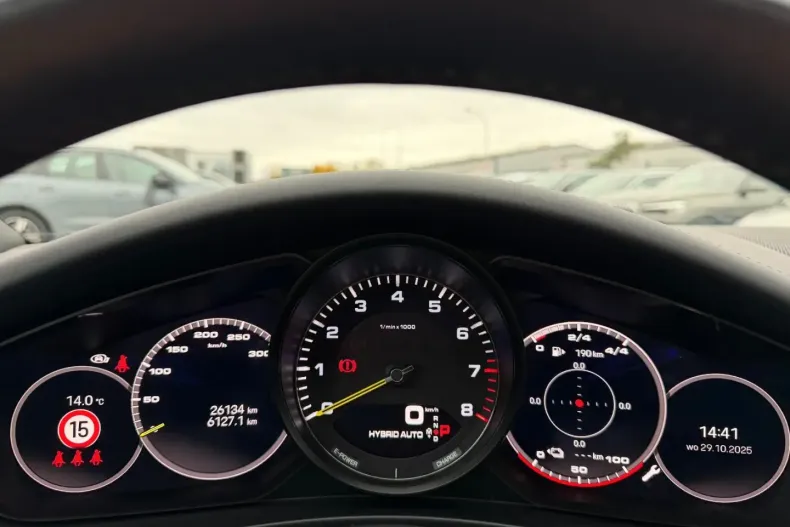 Porsche Panamera din 2023 cu 26.123 km - oferta POR145582 - foto 18