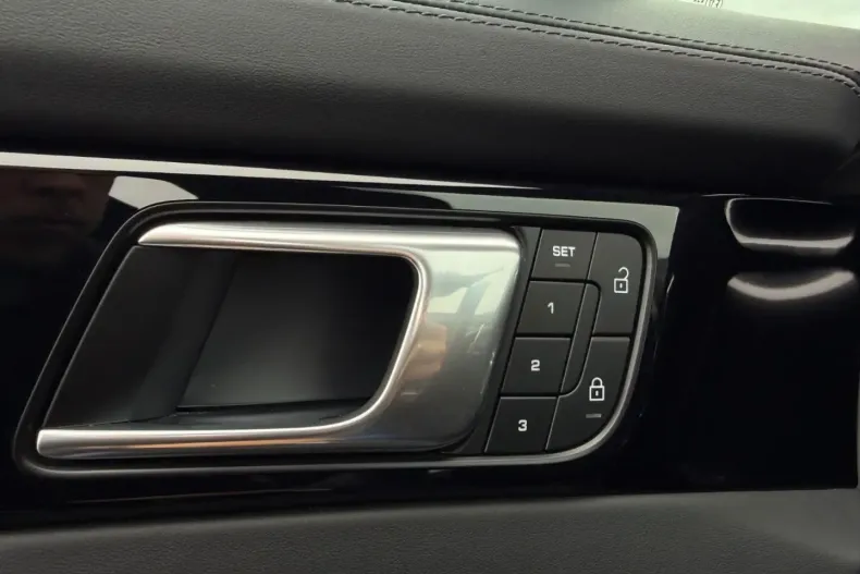 Porsche Panamera din 2023 cu 26.123 km - oferta POR145582 - foto 27