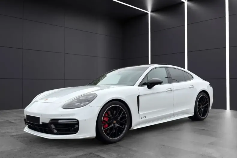 Porsche Panamera din 2023 cu 36.081 km - oferta POR145584 - foto 1