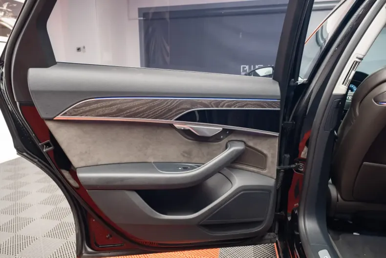 Audi A8 din 2021 cu 107.000 km - oferta AUD145602 - foto 27