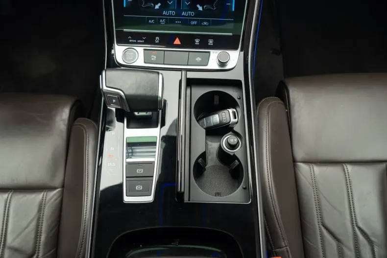 Audi A8 din 2021 cu 107.000 km - oferta AUD145602 - foto 34