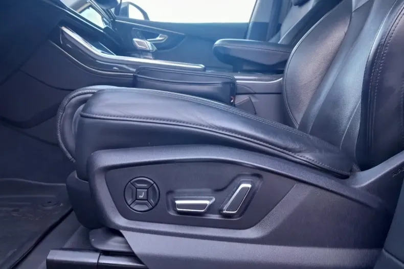 Audi Q7 din 2021 cu 102.000 km - oferta AUD145618 - foto 10