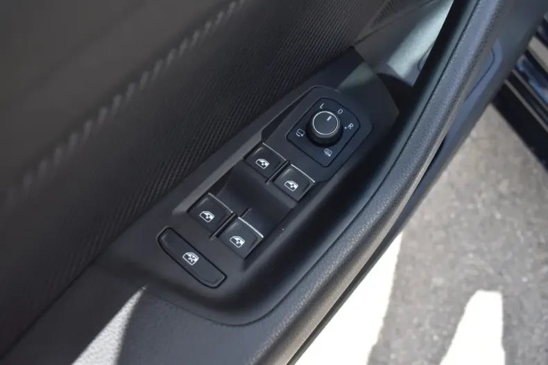 Volkswagen Arteon din 2021 cu 39.671 km - oferta VOL145620 - foto 9