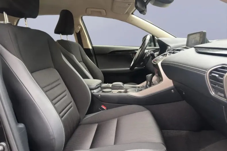 Lexus NX 300 din 2020 cu 61.591 km - oferta LEX145623 - foto 27