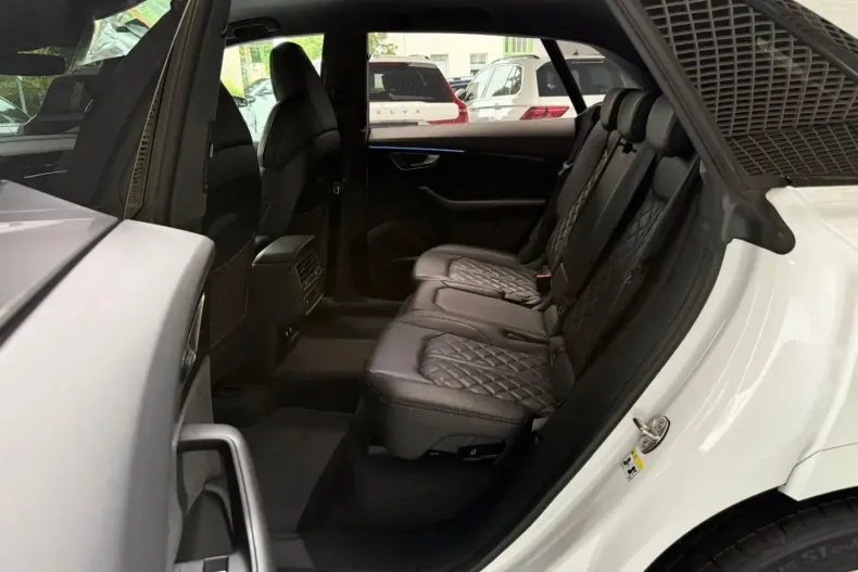 Audi Q8 din 2023 cu 43.900 km - oferta AUD145624 - foto 13