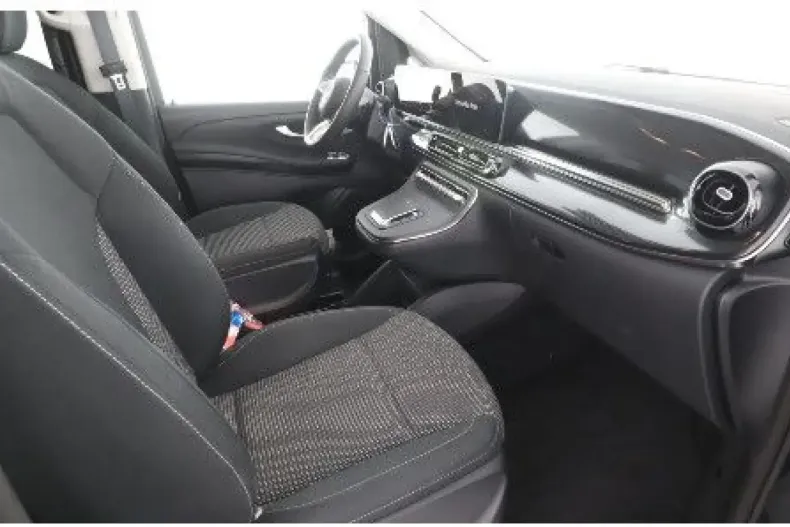 Mercedes-Benz V 220 din 2024 cu 5.426 km - oferta MER145629 - foto 5