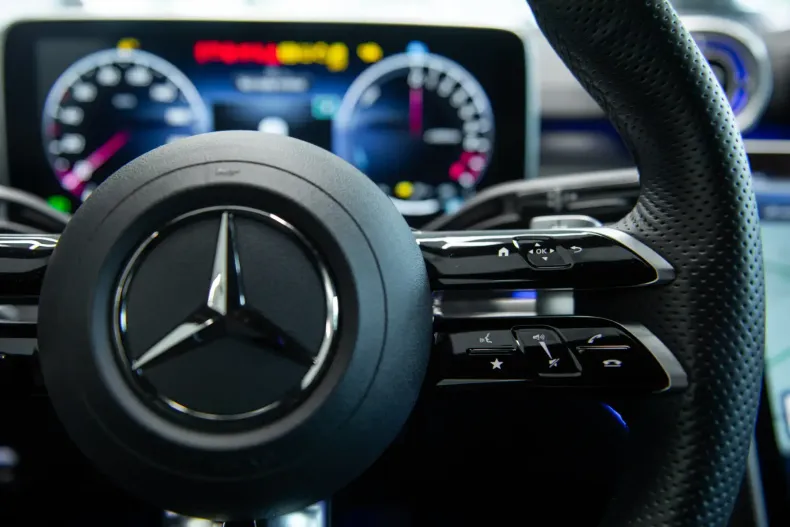 Mercedes-Benz C 300 din 2022 cu 39.000 km - oferta MER145630 - foto 19