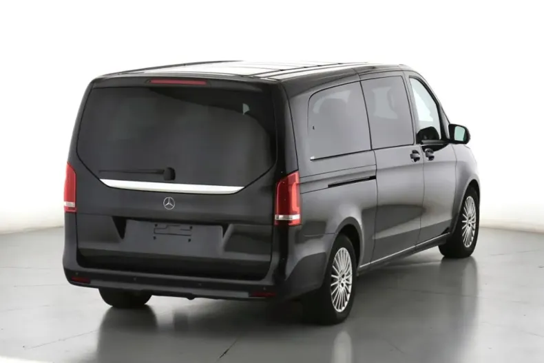 Mercedes-Benz V 300 din 2023 cu 34.989 km - oferta MER145632 - foto 4