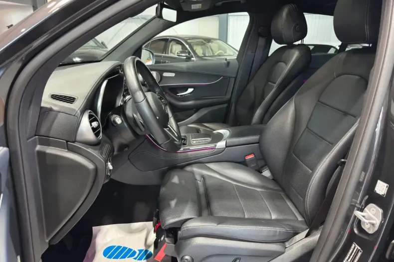 Mercedes-Benz GLC 300 din 2021 cu 133.400 km - oferta MER145644 - foto 8