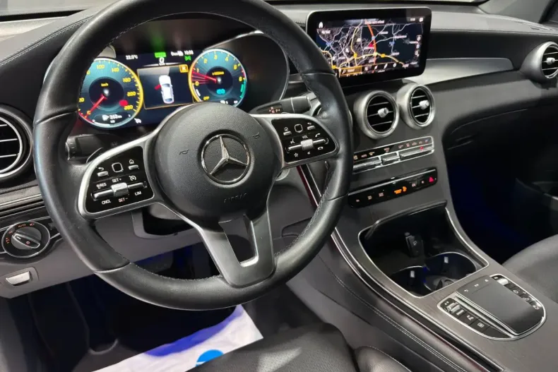 Mercedes-Benz GLC 300 din 2021 cu 133.400 km - oferta MER145644 - foto 11