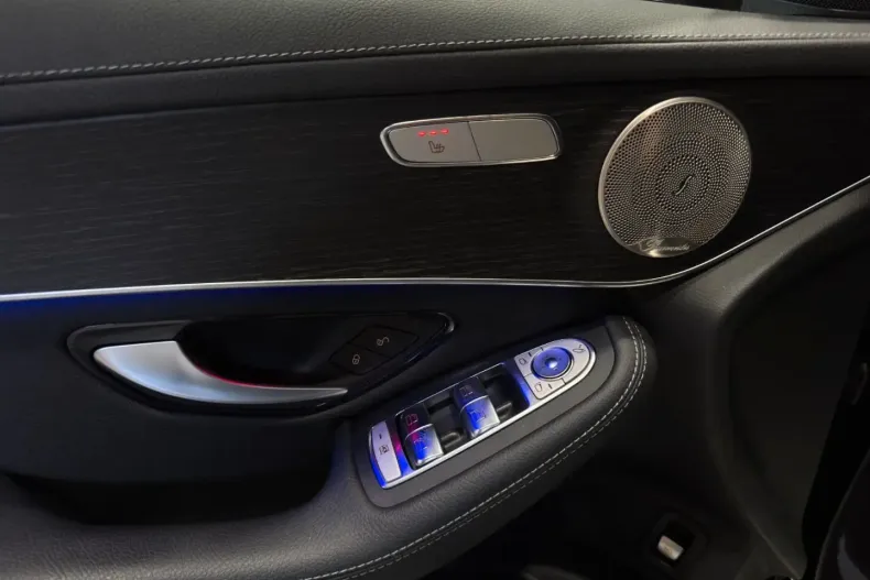 Mercedes-Benz GLC 300 din 2021 cu 133.400 km - oferta MER145644 - foto 20