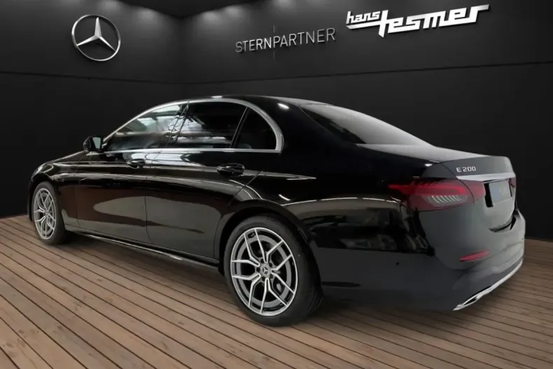 Mercedes-Benz E 200 din 2022 cu 47.139 km - oferta MER145661 - foto 3