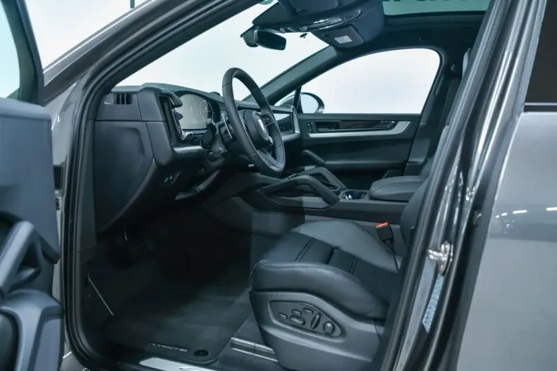 Porsche Cayenne din 2025 cu 29.512 km - oferta POR145665 - foto 8