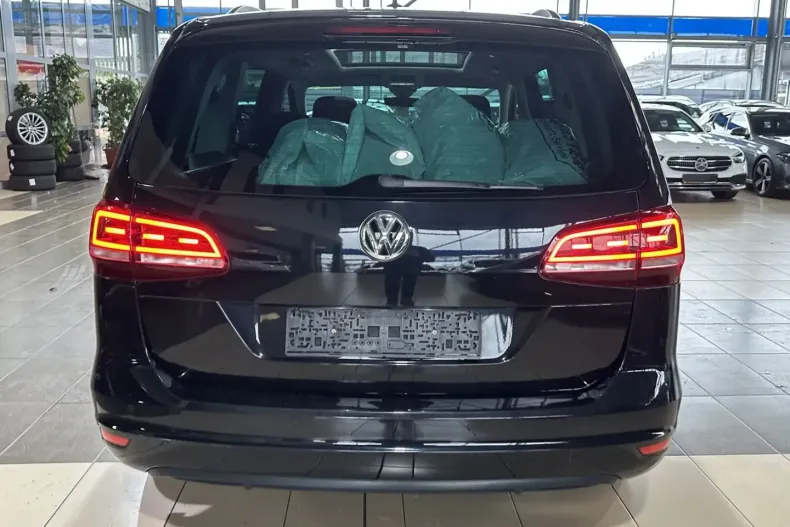 Volkswagen Sharan din 2020 cu 82.097 km - oferta VOL145674 - foto 9