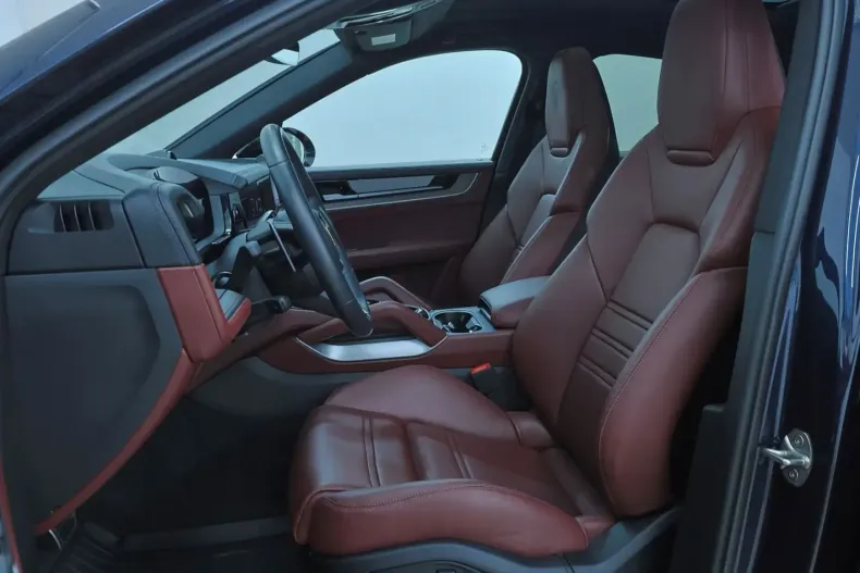 Porsche Cayenne din 2024 cu 17.200 km - oferta POR145679 - foto 9