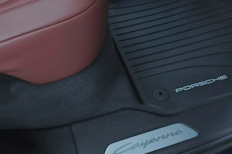 Porsche Cayenne din 2024 cu 17.200 km - oferta POR145679 - foto 28